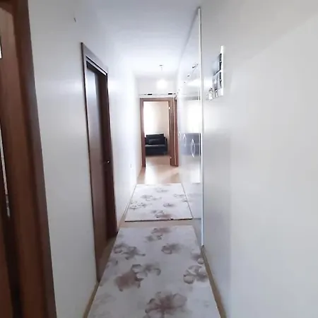 Spacious Flat With Sea View In The Centre Trabzon